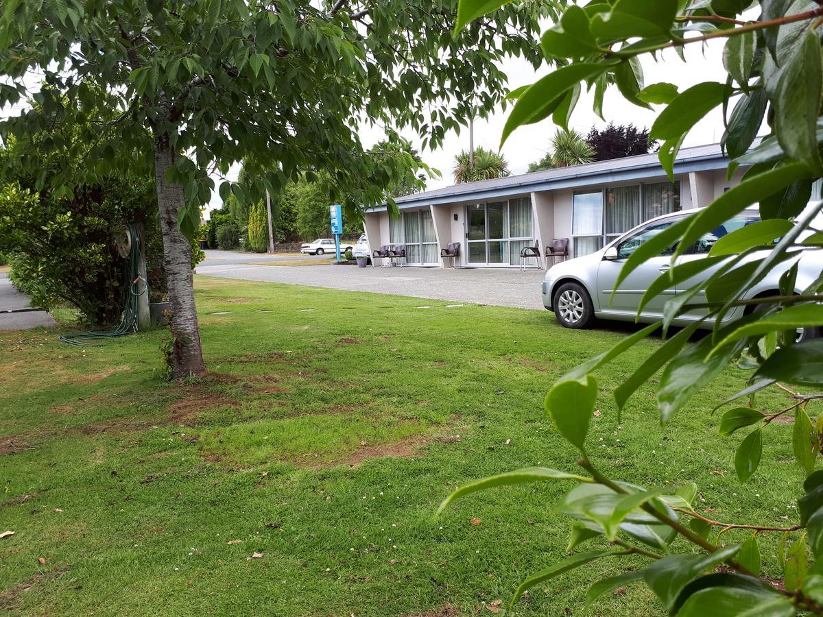 Edgewater Motel Te Anau Exterior photo